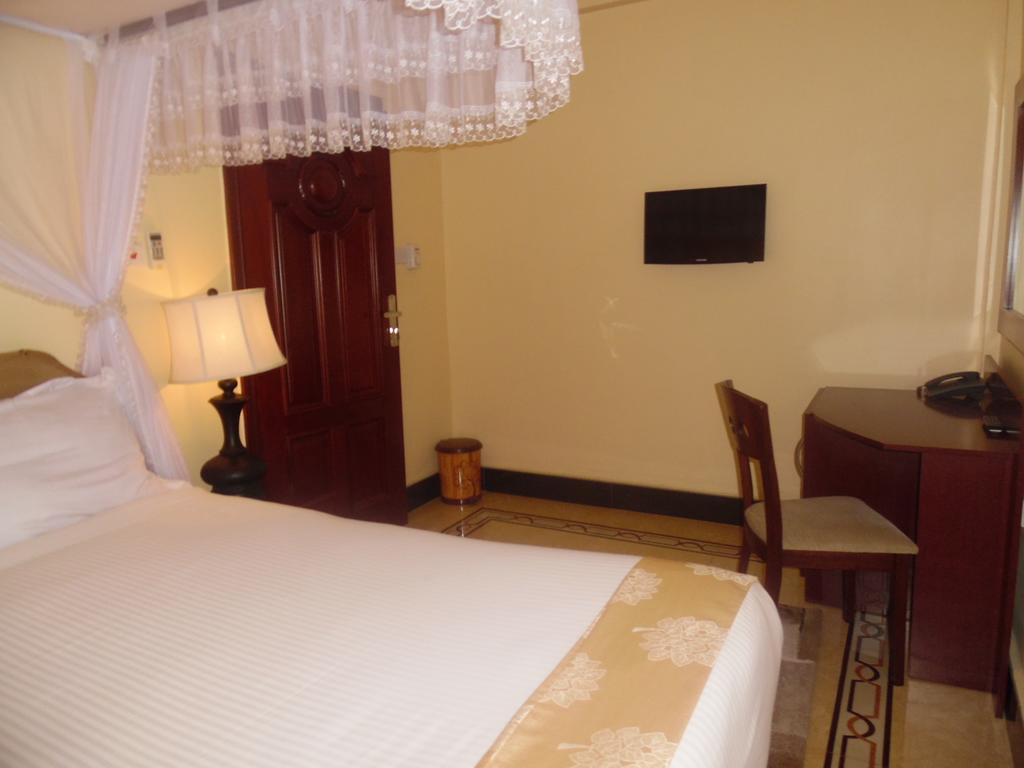 Hotel Lantana 3*