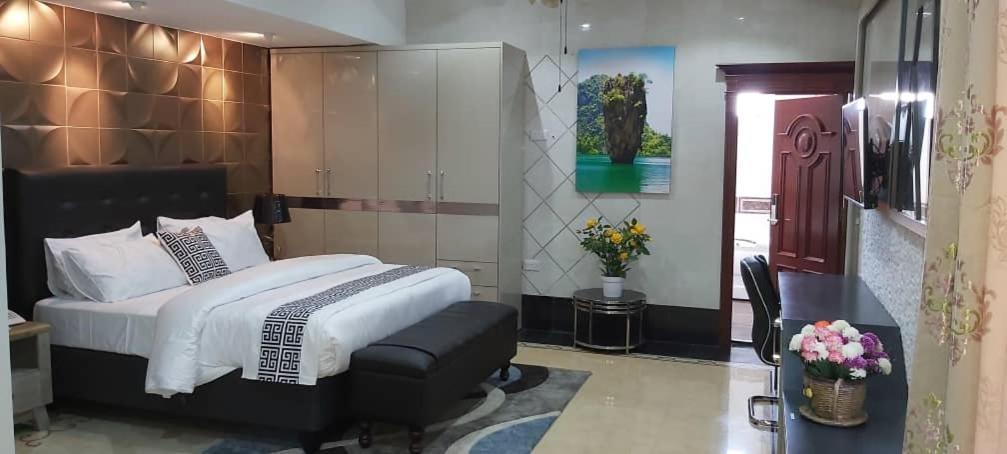 Hotel Lantana