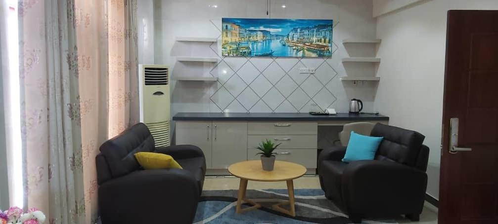 Lantana Hotel 3*