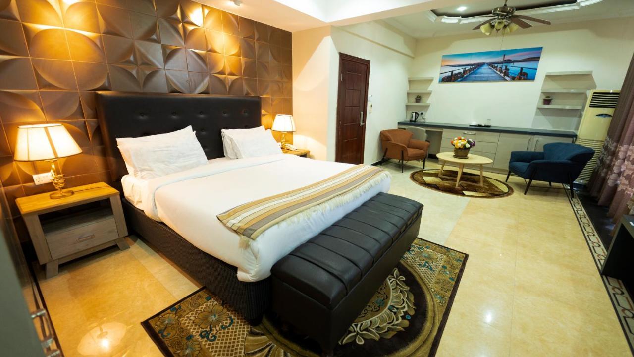 Hotel Lantana