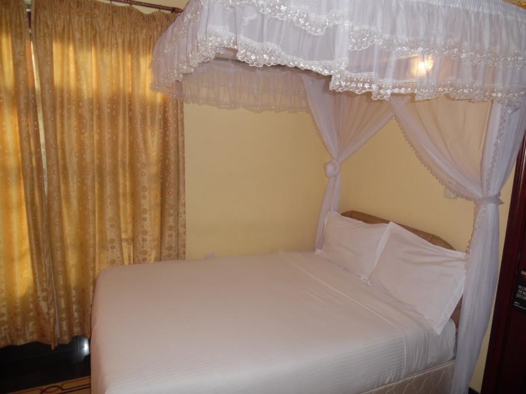 Hotel Lantana 3*